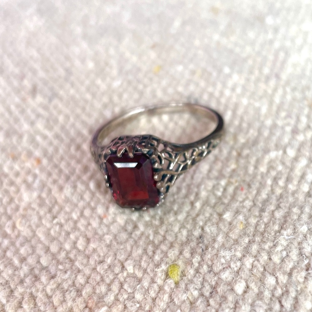Sterling Silver genuine Red Garnet-Style Filigree Ring